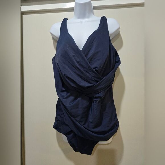 Miraclesuit Plus Size Crossover One Piece NWOT Size 24W Blue - Picture 3 of 5